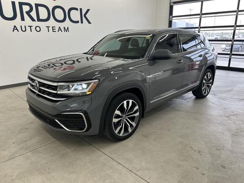 Pure Gray 2021 Volkswagen Atlas Cross Sport 3.6L V6 SEL Premium R-Line