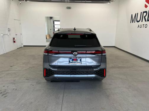 2025 Volkswagen Tiguan 2.0T SE R-Line Black 4MOTION