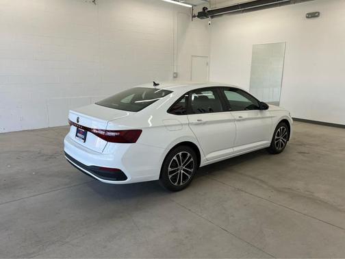 2025 Volkswagen Jetta 1.5T Sport