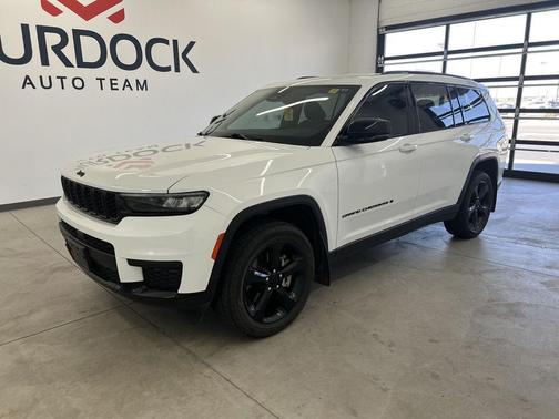 Bright White Clearcoat 2022 Jeep Grand Cherokee L Altitude