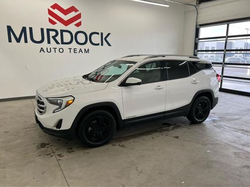 Summit White 2020 GMC Terrain SLT