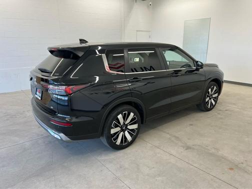 2025 Mitsubishi Outlander SE 2.5 S-AWC