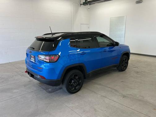 2023 Jeep Compass Trailhawk