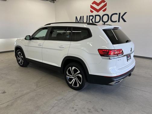 Pure White 2023 Volkswagen Atlas 3.6L SE w/Technology
