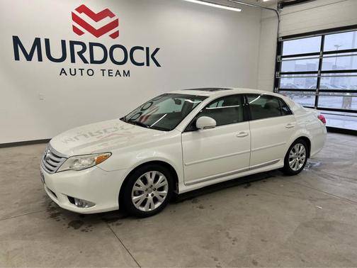 Blizzard Pearl 2011 Toyota Avalon Base