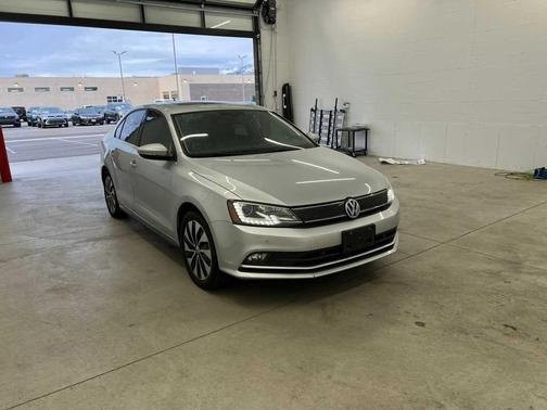 2015 Volkswagen Jetta Hybrid SEL Premium