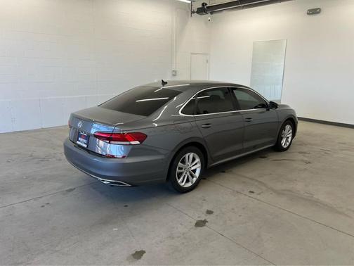 2020 Volkswagen Passat 2.0T SE