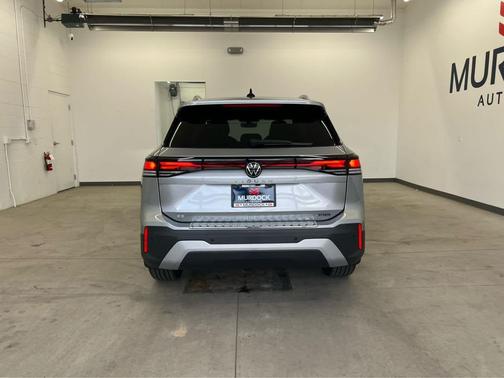 pyrite silver metallic 2026 Volkswagen Tiguan 2.0T SE