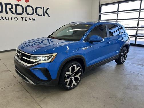 Dusk Blue Metallic 2023 Volkswagen Taos 1.5T SEL