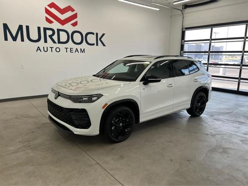 2025 Volkswagen Tiguan 2.0T SE R-Line Black 4MOTION