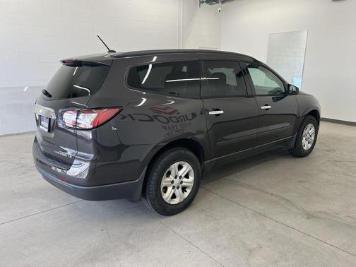 Tungsten Metallic 2015 Chevrolet Traverse LS