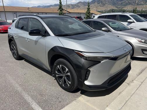 Elemental Silver Metallic 2025 Toyota bZ4X XLE