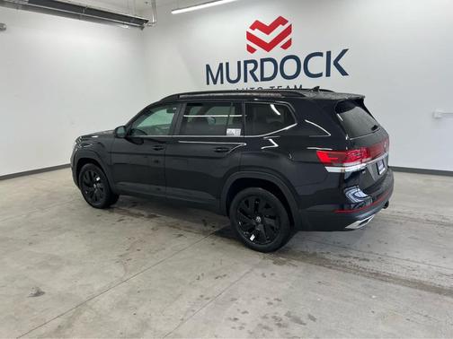 2025 Volkswagen Atlas 2.0T SE w/Technology 4MOTION