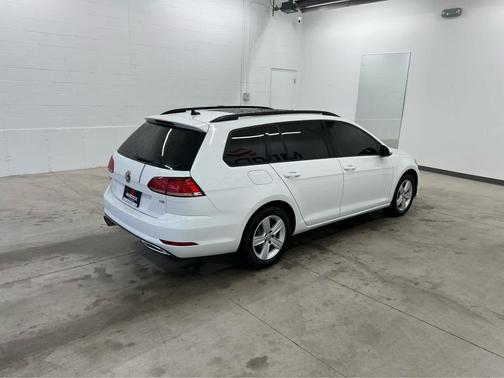 2018 Volkswagen Golf SportWagen TSI SE