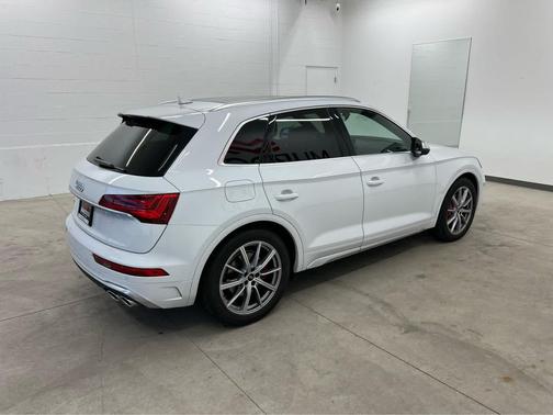2023 Audi SQ5 3.0T Premium Plus