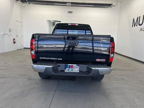 Black Onyx 2005 GMC Canyon SLE