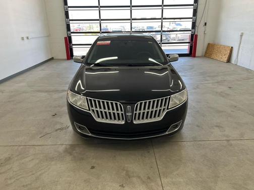 2010 Lincoln MKZ Base