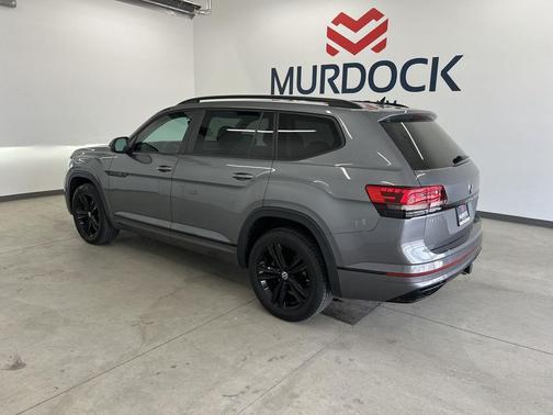 Platinum Gray Metallic 2022 Volkswagen Atlas 3.6L SEL