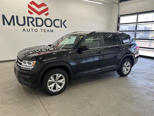 Deep Black Pearl 2018 Volkswagen Atlas 3.6L Launch Edition