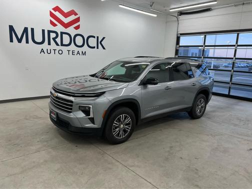 2024 Chevrolet Traverse LT
