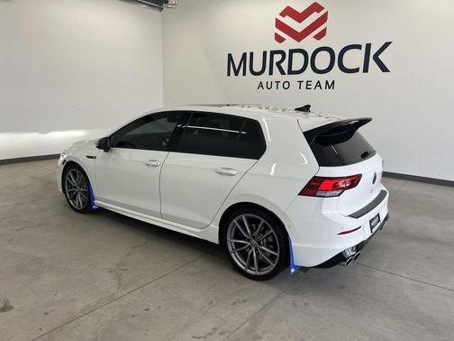 Pure White 2024 Volkswagen Golf R 2.0T DSG