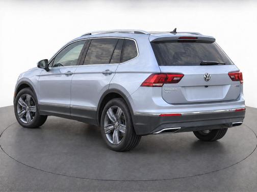 Deep Black Pearl 2020 Volkswagen Tiguan 2.0T SE 4MOTION