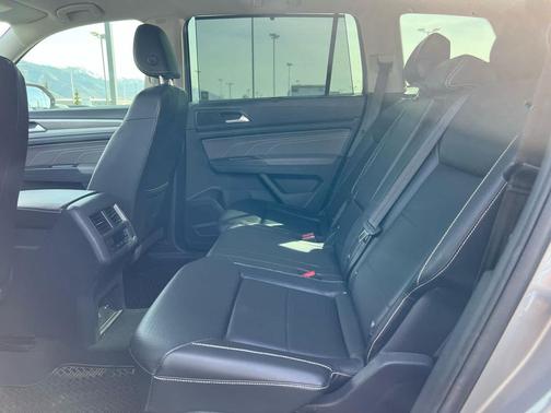 2022 Volkswagen Atlas 3.6L SE w/Technology