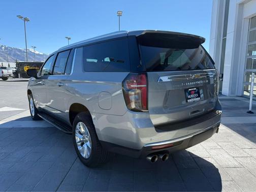 2024 Chevrolet Suburban Premier
