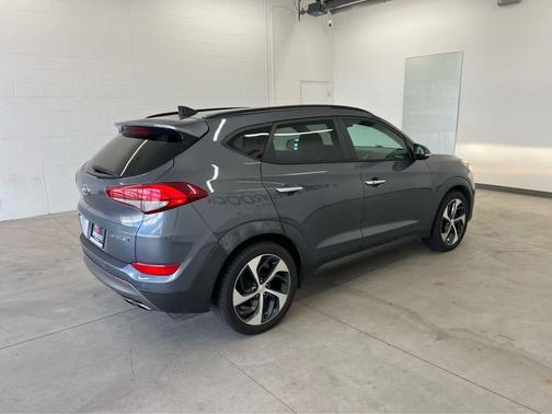 Coliseum Grey 2016 Hyundai TUCSON Limited
