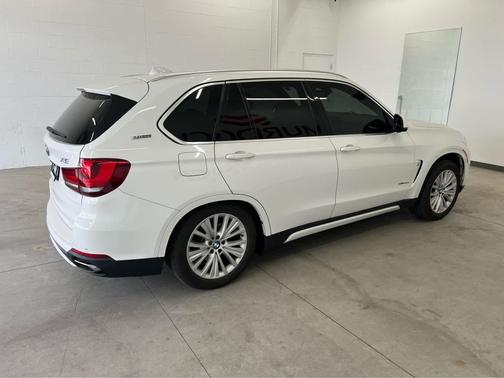 WHITE 2017 BMW X5 eDrive xDrive40e