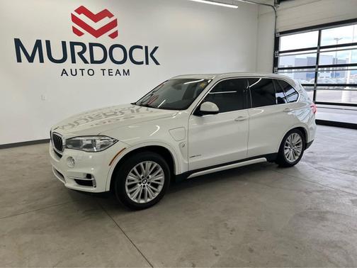 WHITE 2017 BMW X5 eDrive xDrive40e