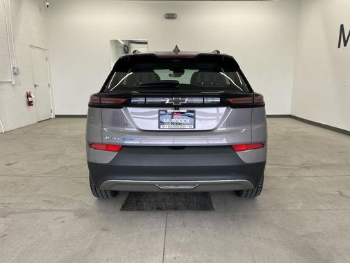 Gray Ghost Metallic 2023 Chevrolet Bolt EUV FWD Premier