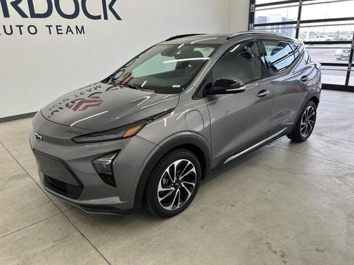 Gray Ghost Metallic 2023 Chevrolet Bolt EUV FWD Premier