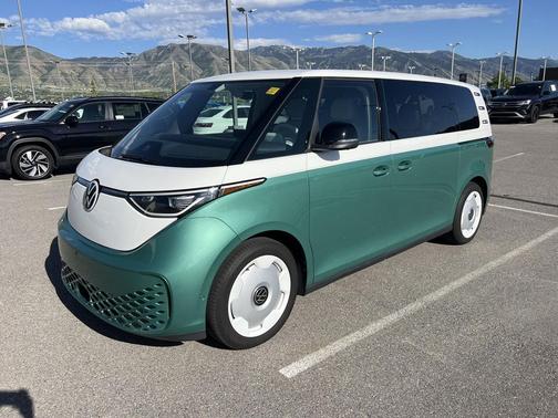 Mahi Green 2025 Volkswagen ID. Buzz 1st Edition with 4MOTION