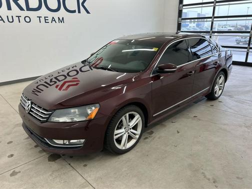 Black 2014 Volkswagen Passat 2.0L TDI DSG SE w/Sunroof