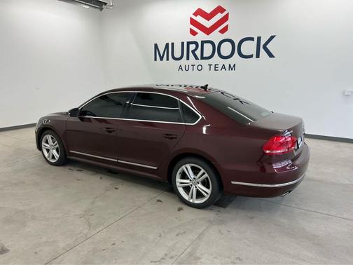 Black 2014 Volkswagen Passat 2.0L TDI DSG SE w/Sunroof