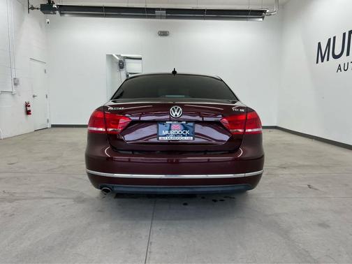 Black 2014 Volkswagen Passat 2.0L TDI DSG SE w/Sunroof