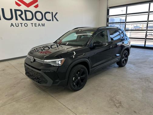 2026 Volkswagen Taos SE Black