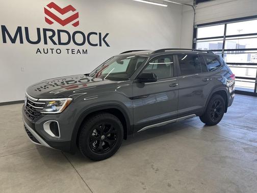 pure gray 2026 Volkswagen Atlas Peak Edition