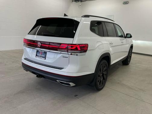2026 Volkswagen Atlas 2.0T SE w/Technology 4MOTION