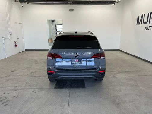 2024 Volkswagen Taos 1.5T SE Black