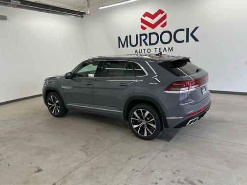 pure gray 2026 Volkswagen Atlas Cross Sport 2.0T SEL Premium