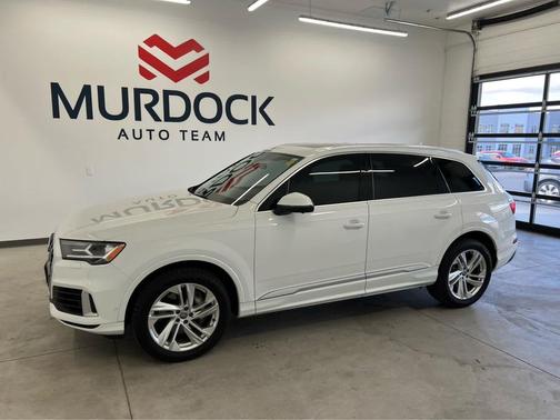 2020 Audi Q7 55 Premium Plus
