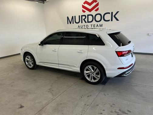 2020 Audi Q7 55 Premium Plus