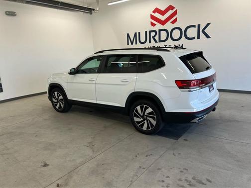 2024 Volkswagen Atlas 2.0T SE w/Technology 4MOTION