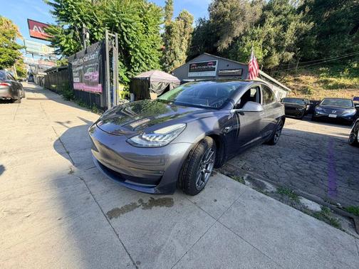 Grey 2018 Tesla Model 3 Long Range