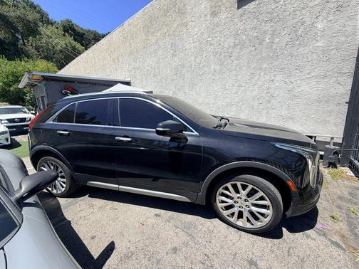 Stellar Black Metallic 2019 Cadillac XT4 Sport