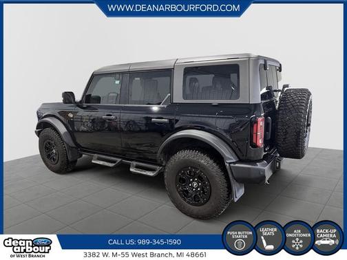 SHADOW BLACK 2024 Ford Bronco WILDTRAK