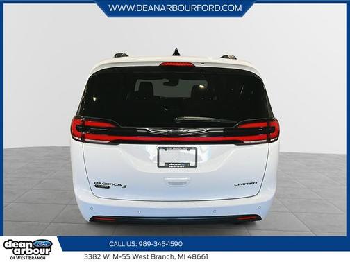 Bright White Clearcoat 2025 Chrysler Pacifica LIMITED