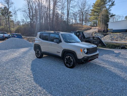 2015 Jeep Renegade Trailhawk